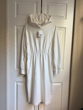 Hooded off-white dress